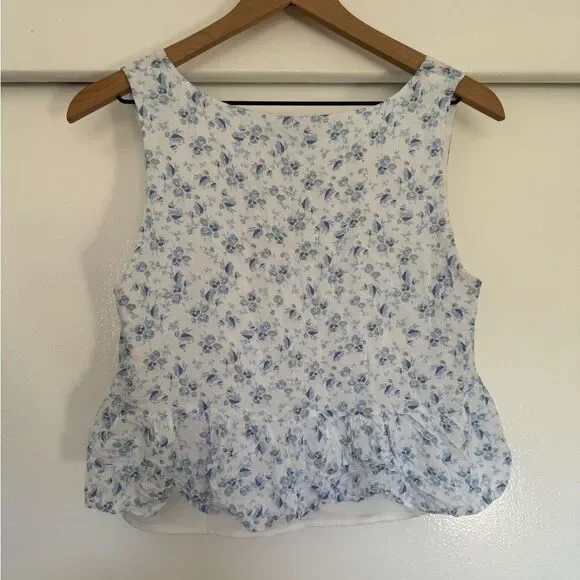 SALE! - WAYF Cropped Ruffle Tank Small - Picture 3 of 5
